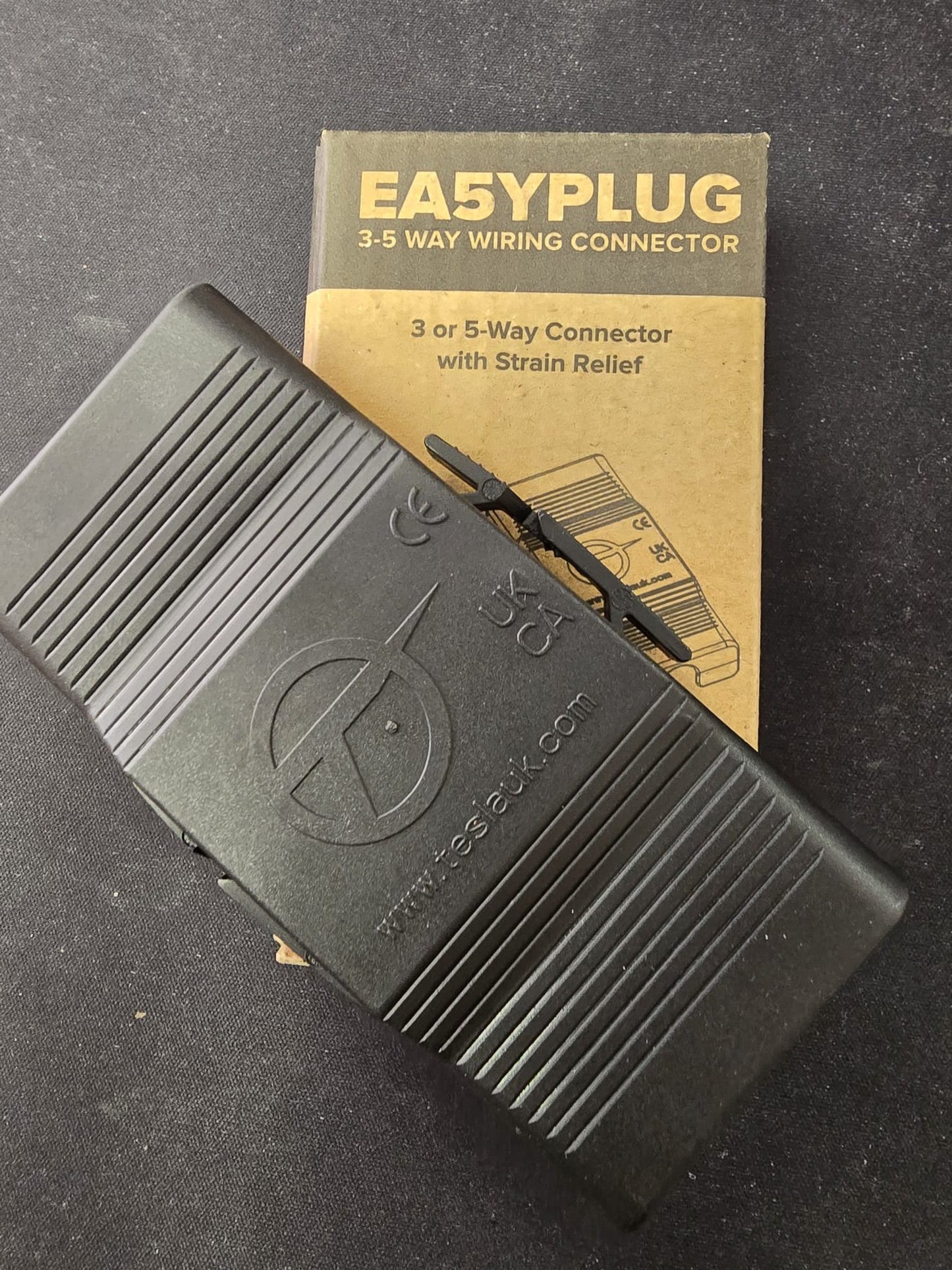 TeslaUK Easyplug 3 or 5-way wiring connector